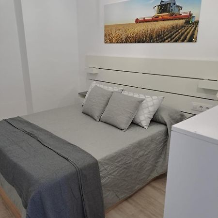 Apartamentos Espigas Puerto Валенсія Екстер'єр фото